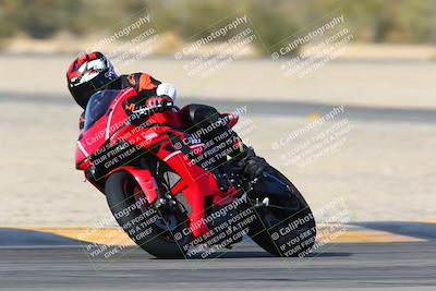 media/Jan-13-2024-SoCal Trackdays (Sat) [[9c032fe5aa]]/Turn 4 (135pm)/